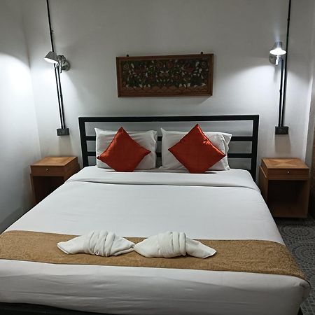 White Jail At Koh Tao Hostel Exterior foto